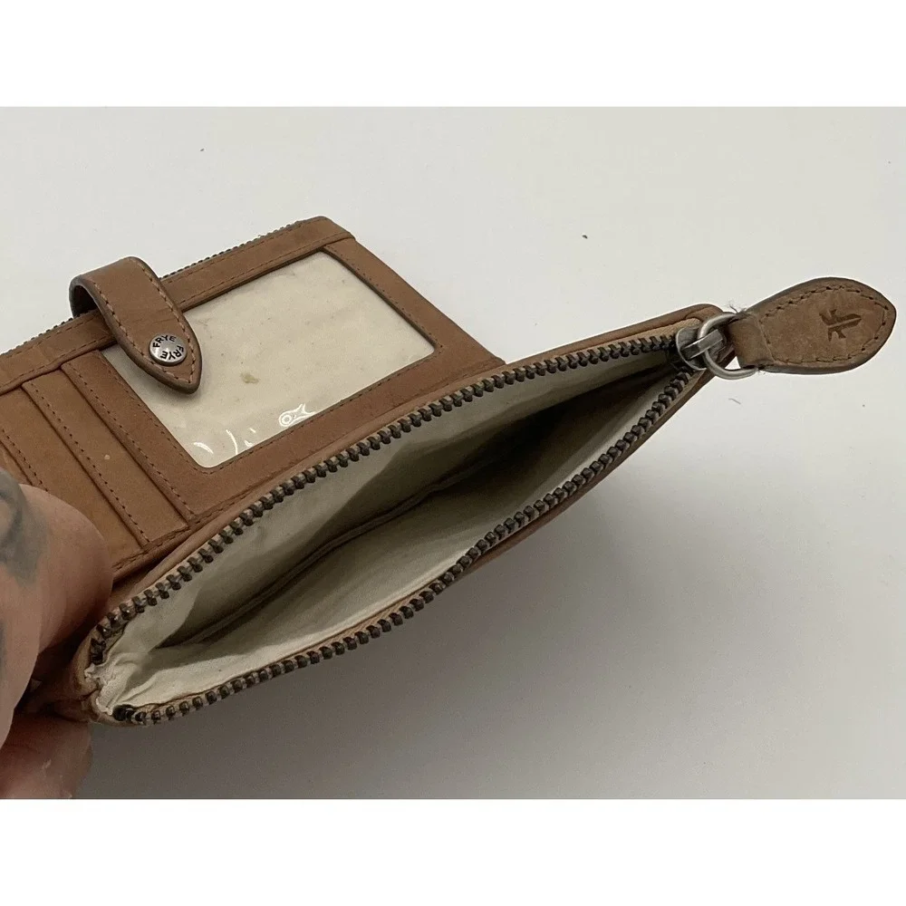 FRYE MELISSA DOUBLE ZIP WALLET BEIGE COLOR credit card slots, high-quality